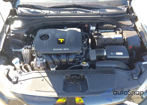 2018 Hyundai Elantra Value Edition z USA, uszkodzony, nr VIN 5NPD84LF9JH357876